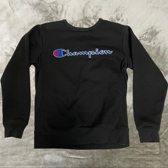 Champion Classic Black Embroidered Logo Crew Sweatshirt Size Small Youth - Picture 1 of 6
